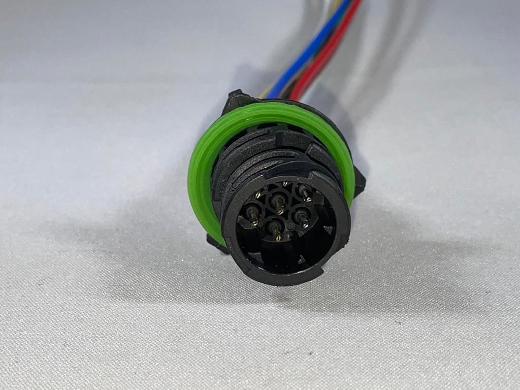 AEM32 7K006EK  SOKET STOP 7Lİ AMP TİP ERKEK KABLOLU